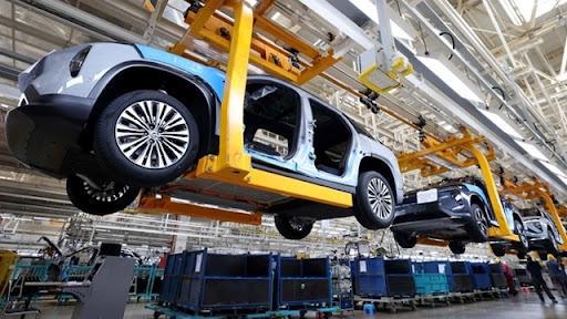 學(xué)新能源汽車維修：技能提升與職業(yè)發(fā)展的雙重機遇
